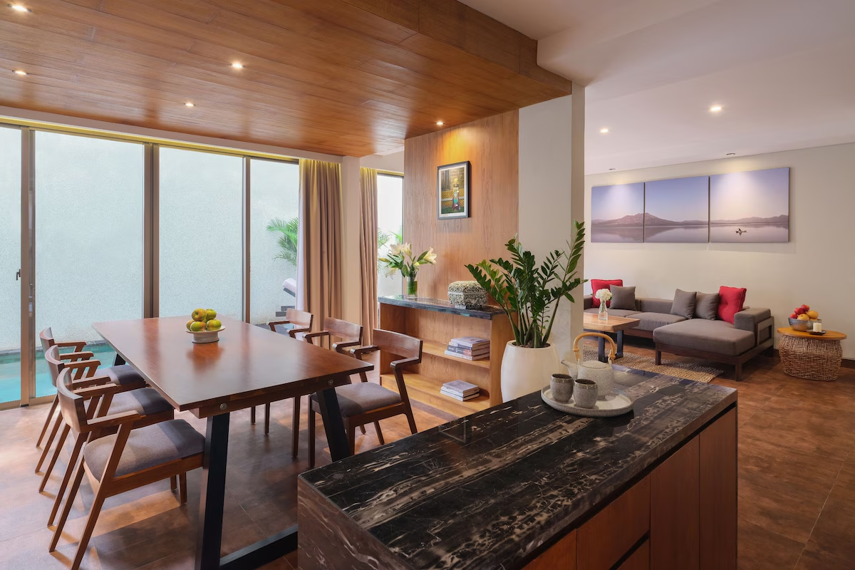 Kayumas two-bedroom suite living and dining area